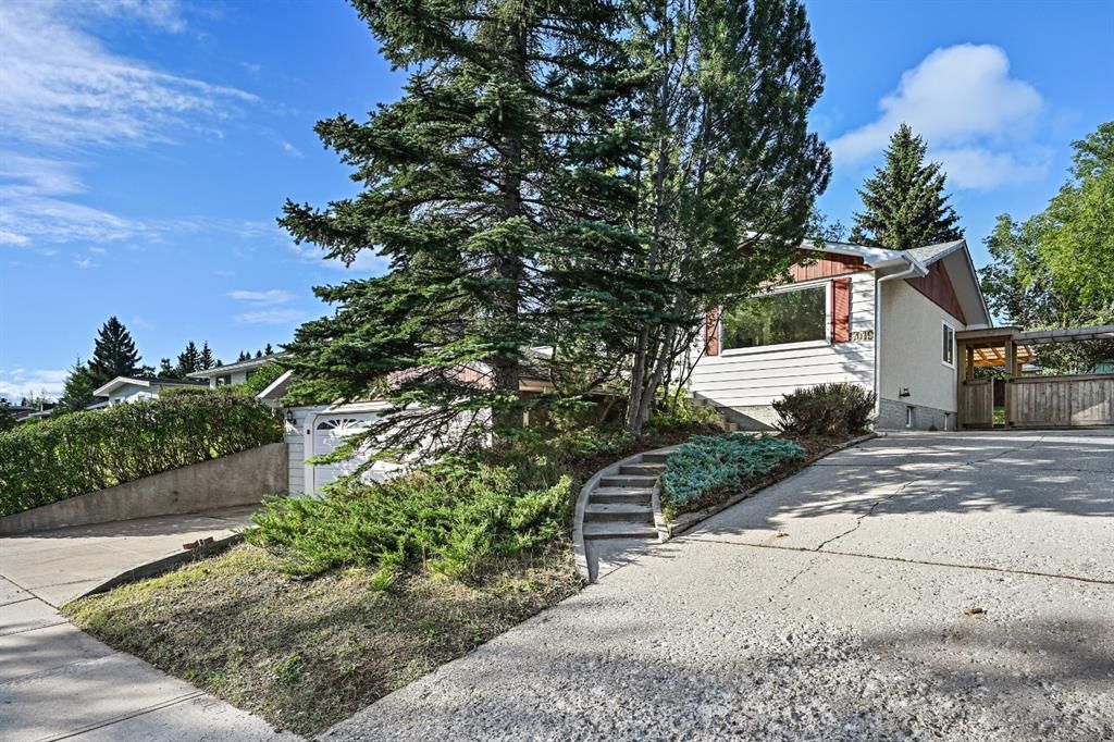 I have sold a property at 5019 Dalhart ROAD NW in Calgary
